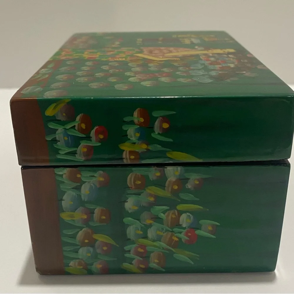 Asian Hand-Painted Lacquer Wood Box Jewelry Japanese Chinese Oriental Hinge Lid